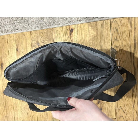 OGIO Messenger Laptop Bag Custom Promo Yuengling Traditional Lager Logo NWT! - Picture 7 of 15